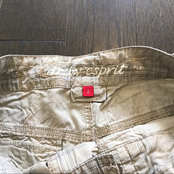 Esprit Women Shorts - Picture 6 of 7